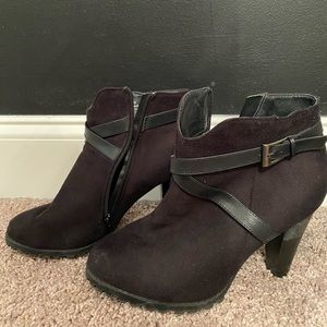 Black boot heels